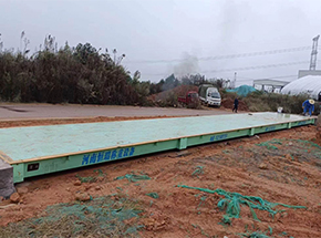 河南龍昌機(jī)械四川眉山項(xiàng)目100噸地磅
