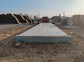 河南（鄭州）黎航實業(yè)100噸鋼基礎(chǔ)地磅施工案例